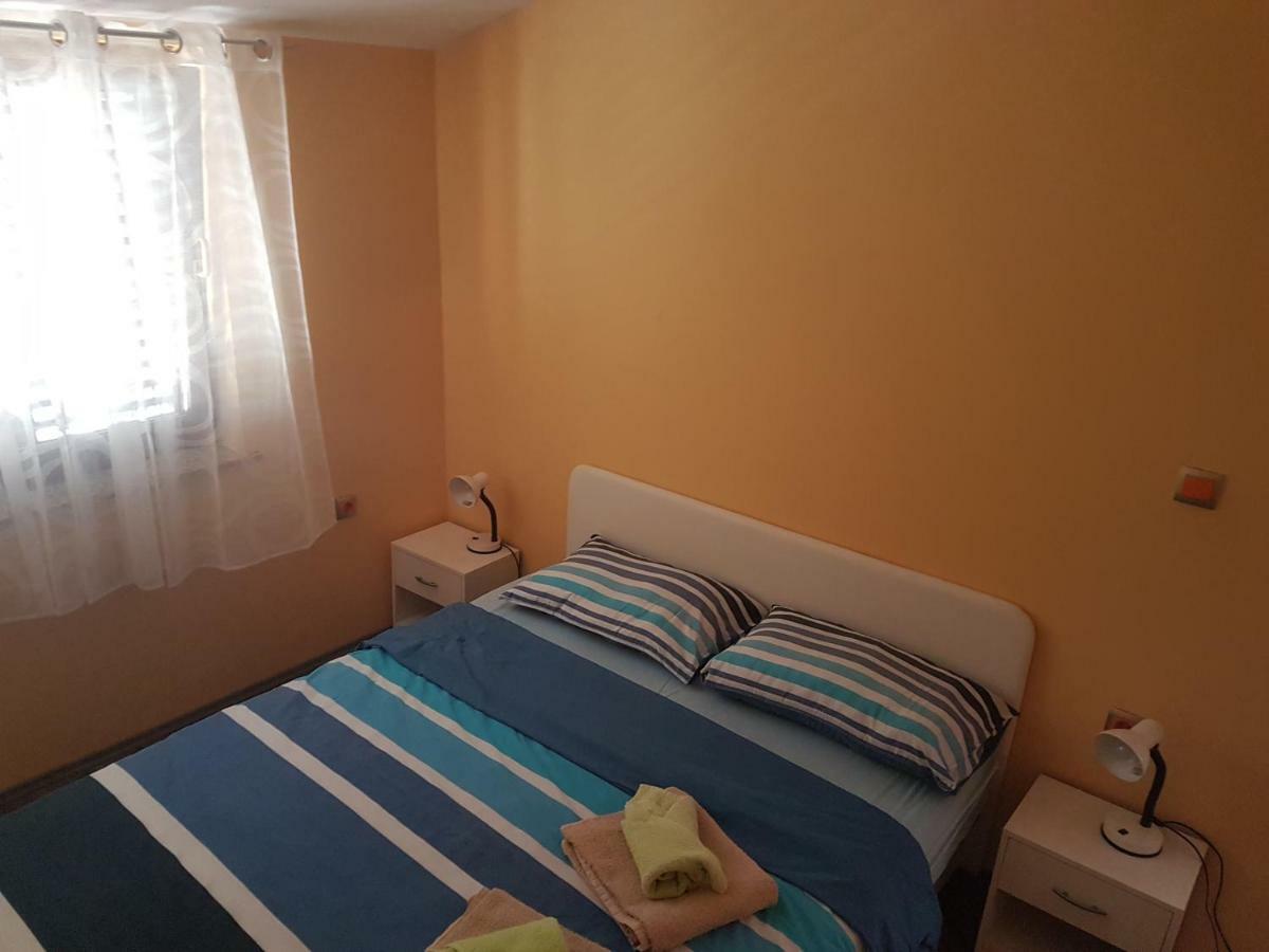דירות Sveti Vid-Miholjice Apartman Vil מראה חיצוני תמונה